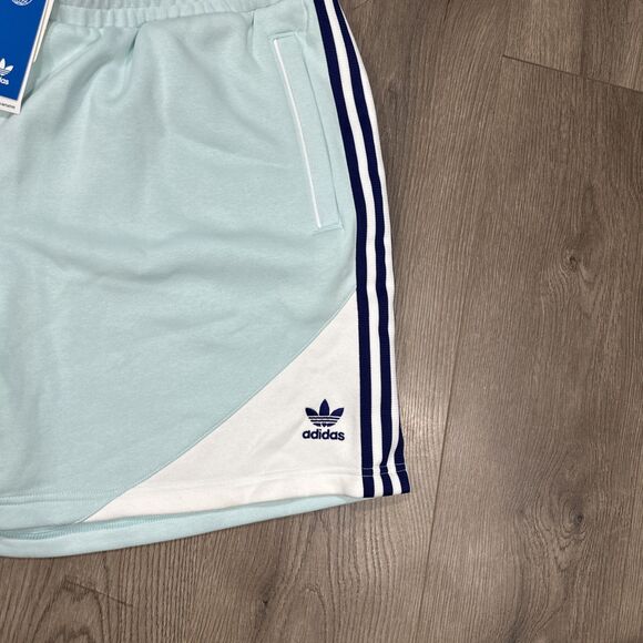 Adidas Originals Superstar Fleece Shorts Halo Mint/White Men's XL BNWT - Picture 2 of 6